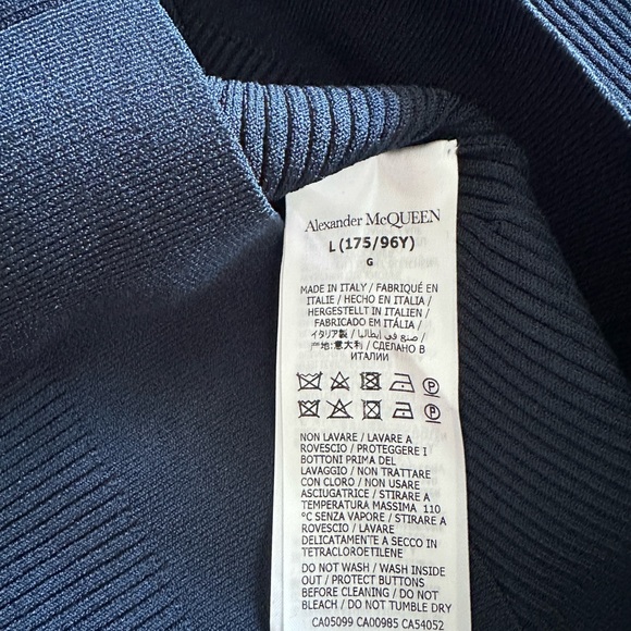 Alexander McQueen ribbed-knit button-detail top - Picture 9 of 11